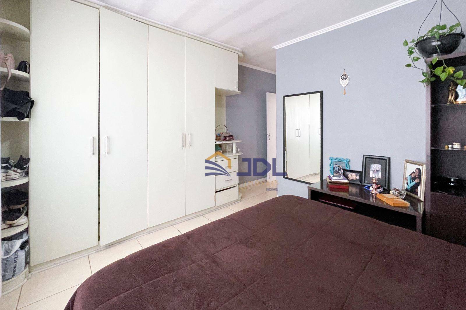 Casa à venda com 3 quartos, 92m² - Foto 14