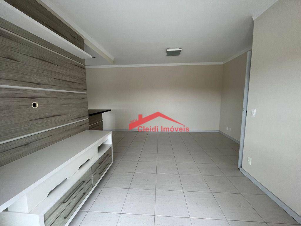 Apartamento à venda e aluguel com 2 quartos, 70m² - Foto 5