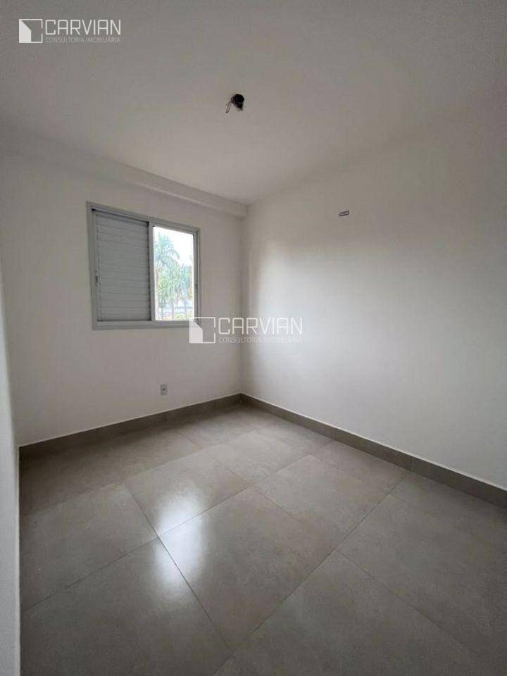 Apartamento à venda com 2 quartos, 67m² - Foto 6