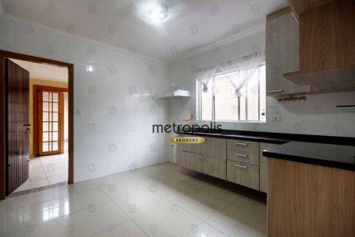 Sobrado à venda com 2 quartos, 250m² - Foto 7