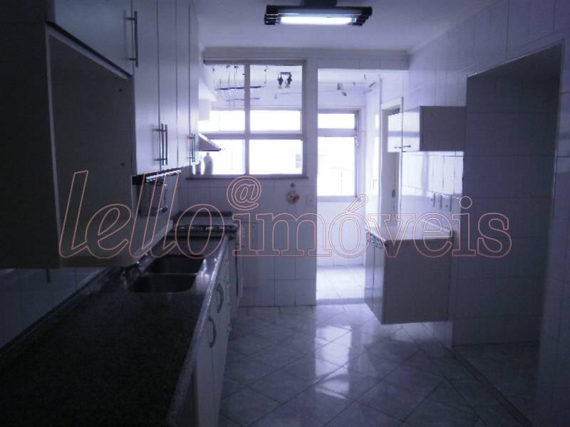 Apartamento para alugar com 3 quartos, 120m² - Foto 11