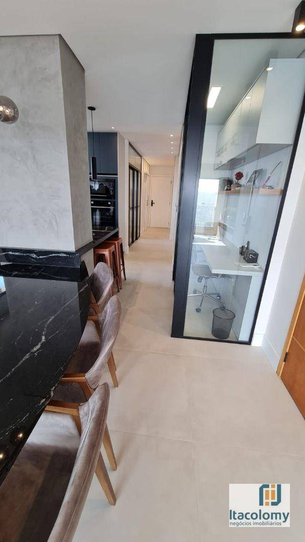 Apartamento à venda com 3 quartos, 123m² - Foto 12