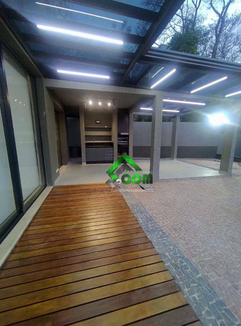 Casa de Condomínio à venda com 3 quartos, 311m² - Foto 2