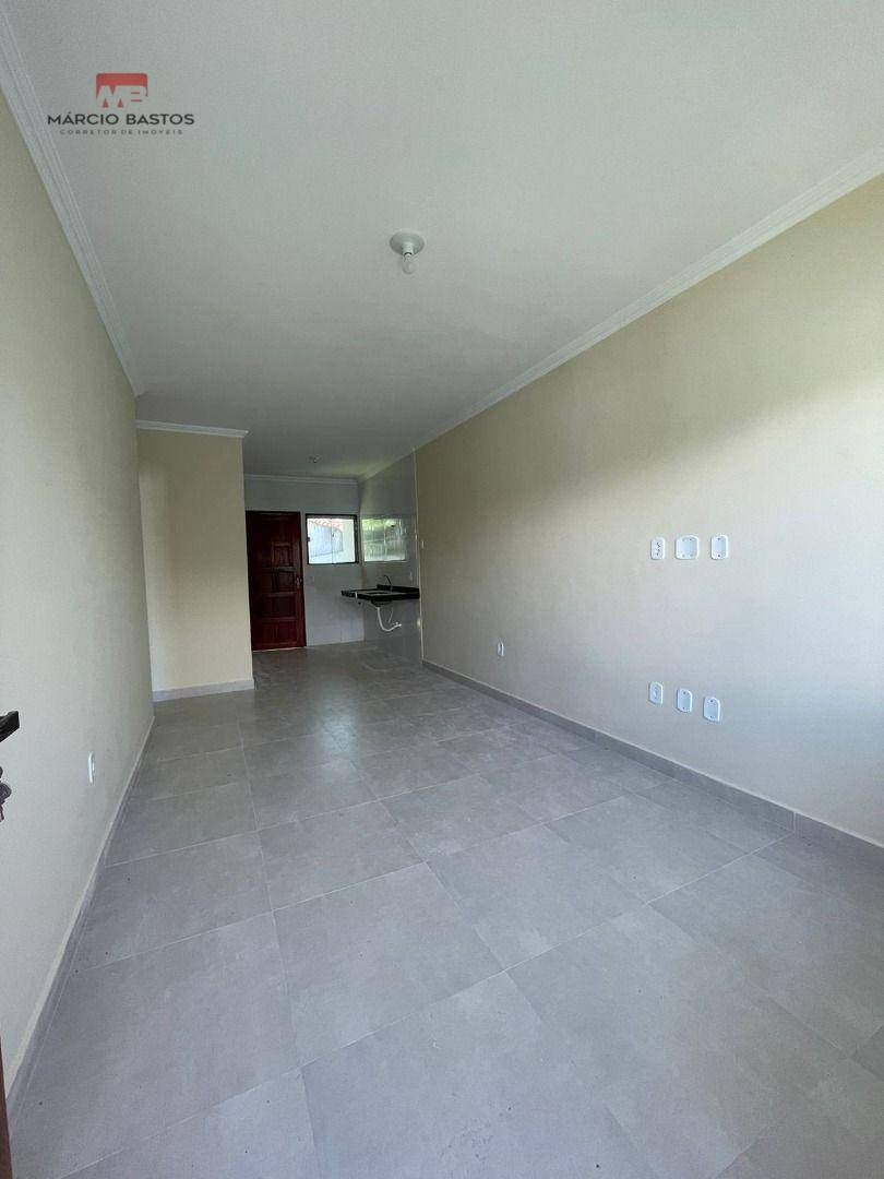 Casa à venda com 2 quartos, 1M2 - Foto 3