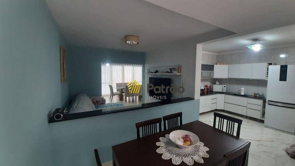 Sobrado à venda e aluguel com 5 quartos, 250m² - Foto 25