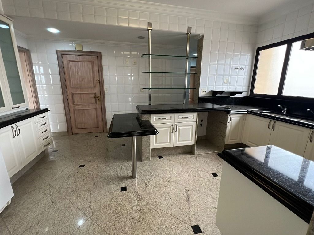 Apartamento à venda com 4 quartos, 468m² - Foto 18