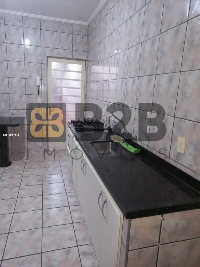 Casa à venda com 3 quartos, 190m² - Foto 5