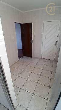 Apartamento à venda com 2 quartos, 75m² - Foto 11