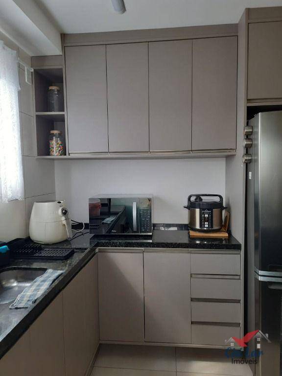 Apartamento à venda com 2 quartos, 48m² - Foto 2