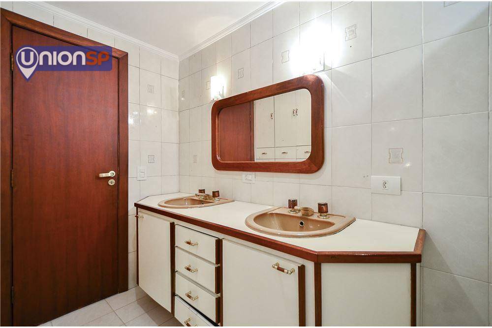 Apartamento à venda com 3 quartos, 101m² - Foto 18