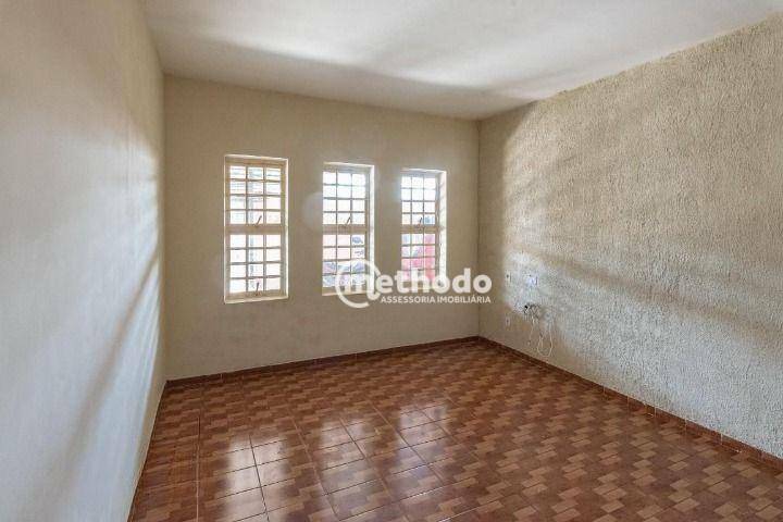 Casa à venda com 3 quartos, 230m² - Foto 3