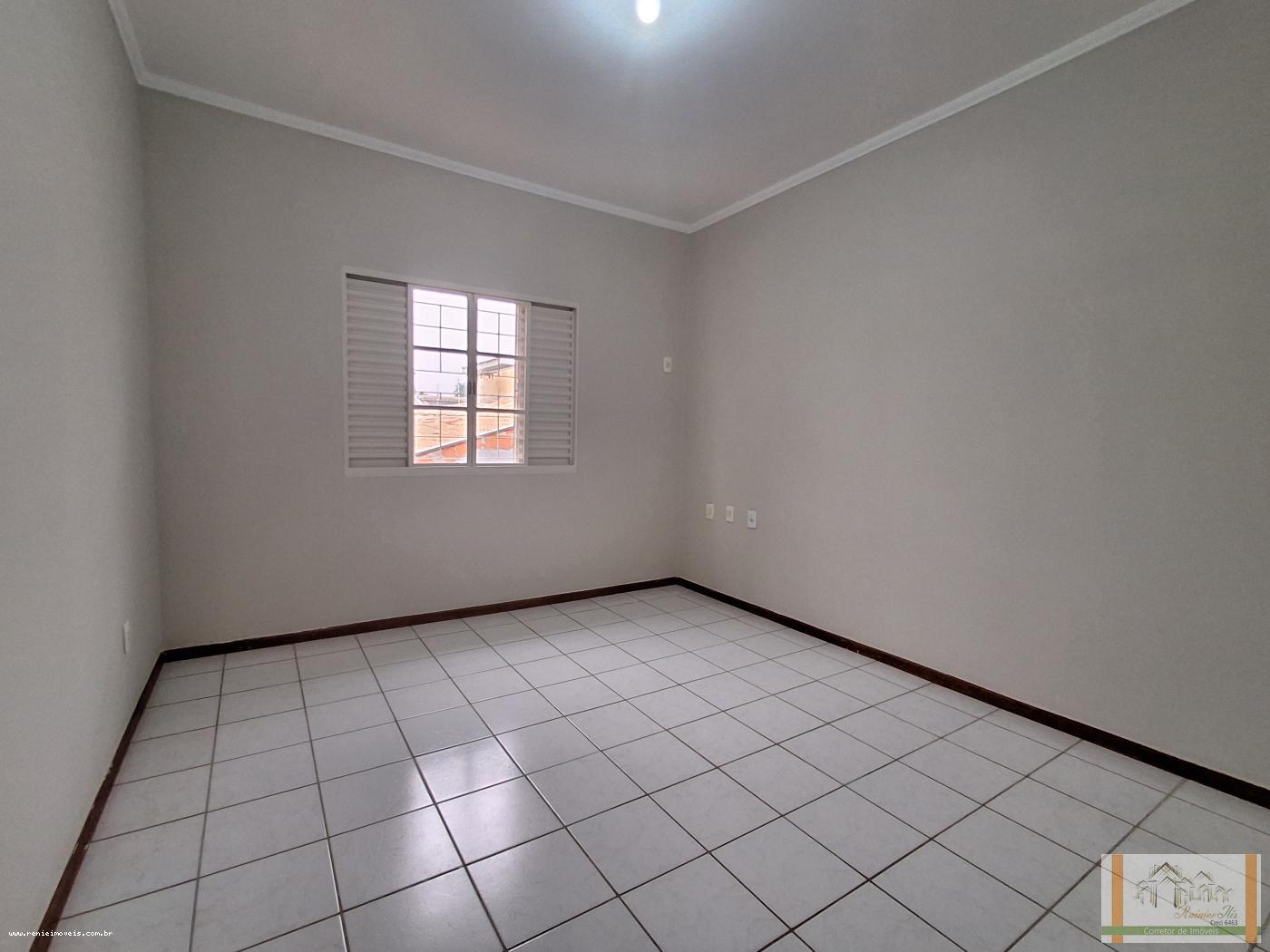 Sobrado à venda com 3 quartos, 156m² - Foto 11