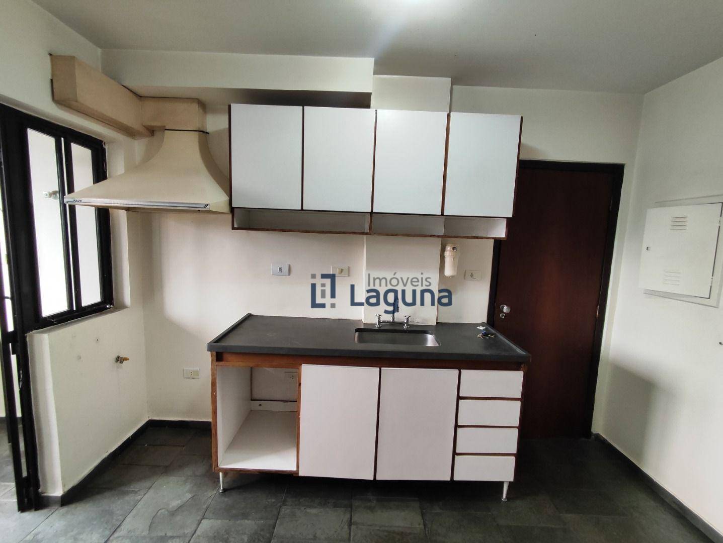 Apartamento à venda com 2 quartos, 95m² - Foto 24