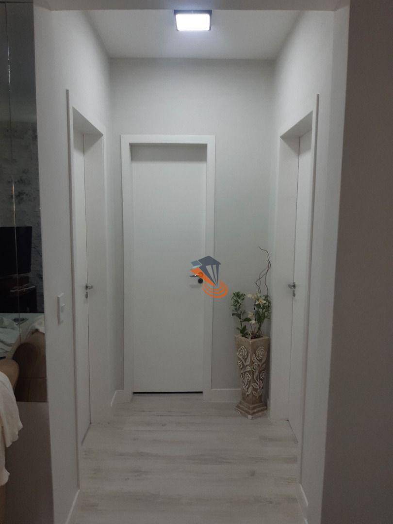 Apartamento à venda com 2 quartos, 67m² - Foto 14