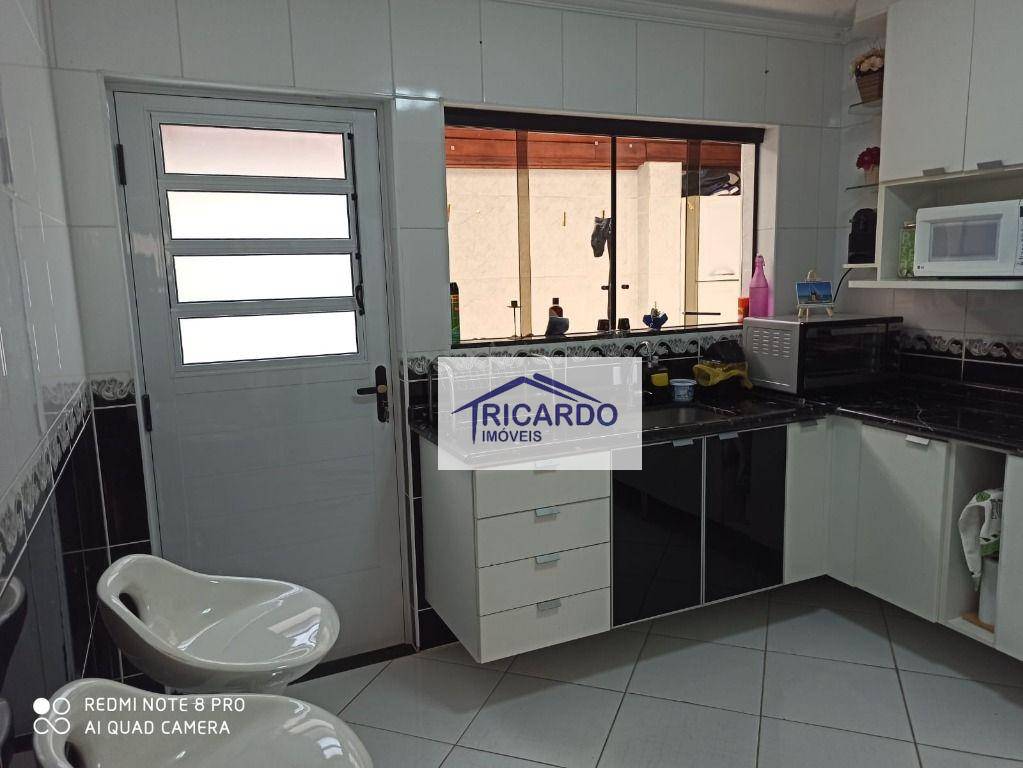 Sobrado à venda com 3 quartos, 220m² - Foto 12