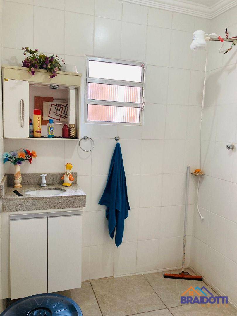 Casa à venda com 2 quartos, 90m² - Foto 22