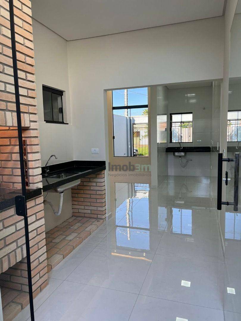 Casa à venda com 3 quartos, 81m² - Foto 8