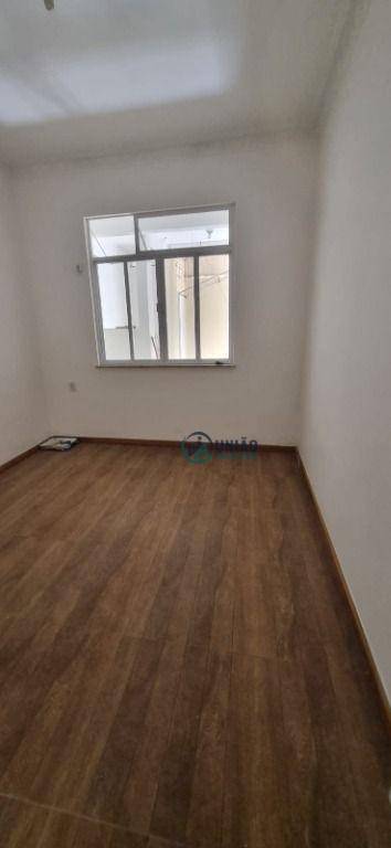 Apartamento à venda com 2 quartos, 65m² - Foto 3