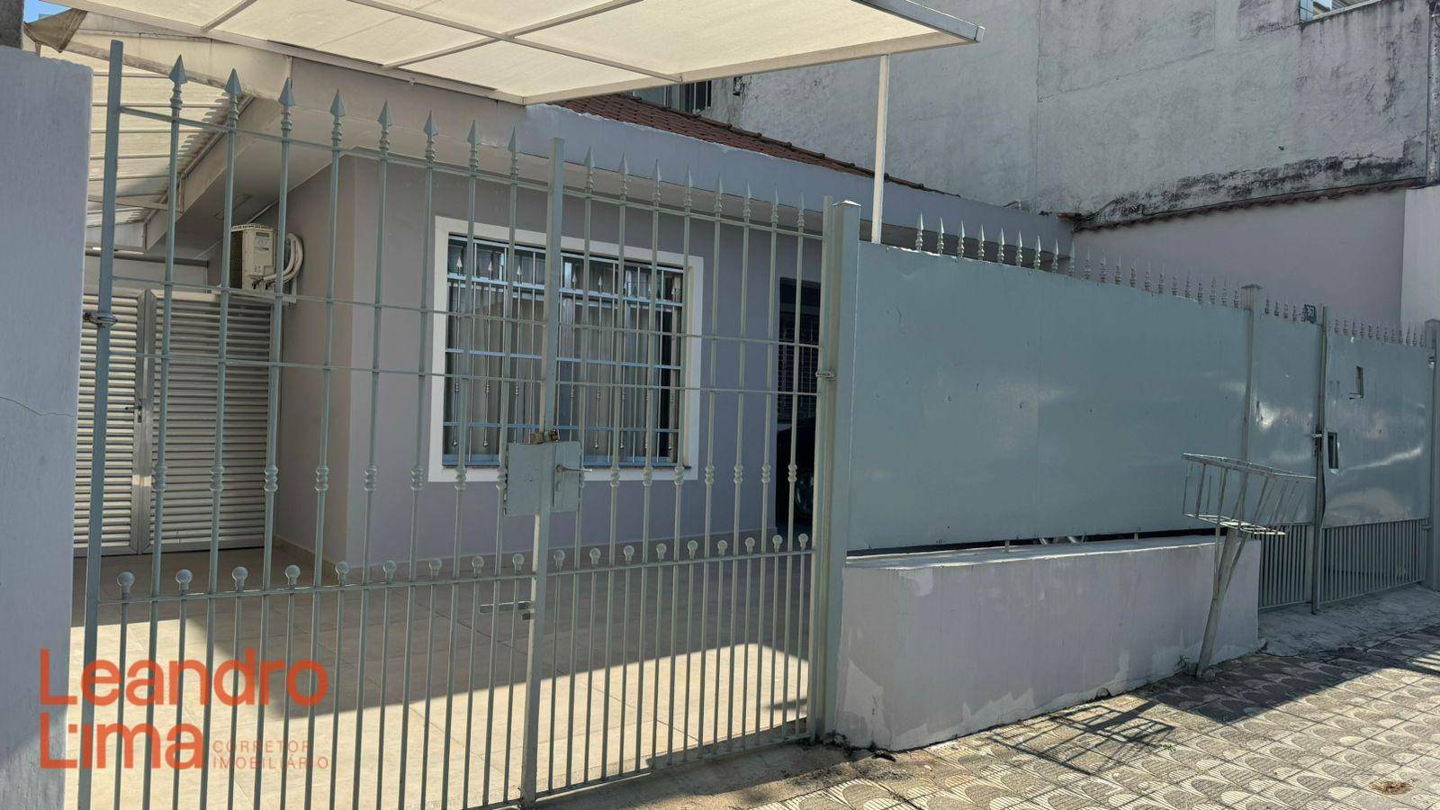 Casa à venda com 3 quartos, 160m² - Foto 1