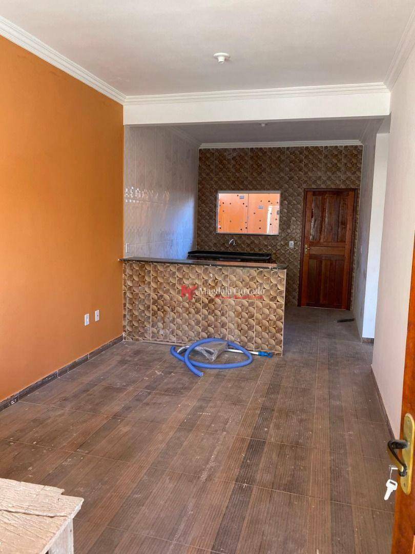 Casa à venda com 2 quartos, 62m² - Foto 7