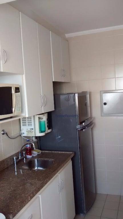 Apartamento à venda com 1 quarto, 50m² - Foto 6