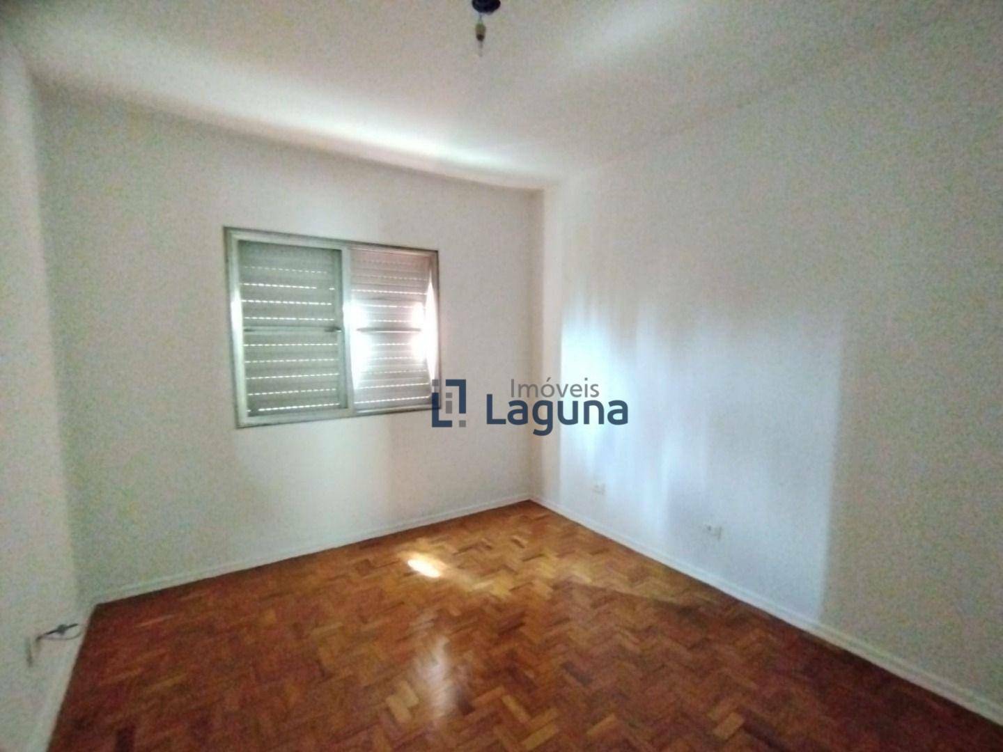 Apartamento à venda com 2 quartos, 80m² - Foto 8