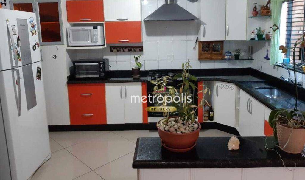 Sobrado à venda com 2 quartos, 150m² - Foto 1