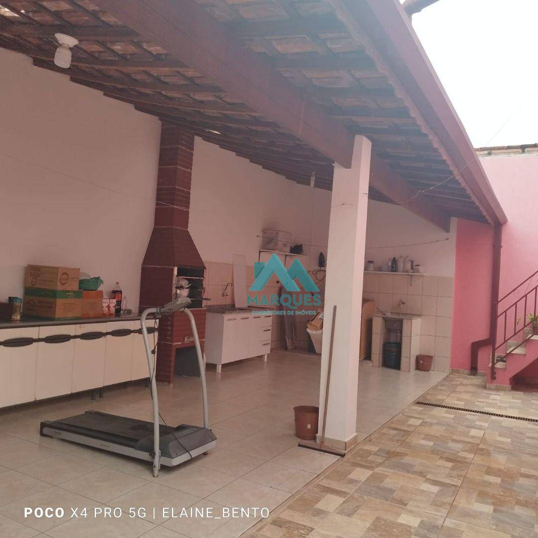 Casa à venda com 3 quartos, 200m² - Foto 12