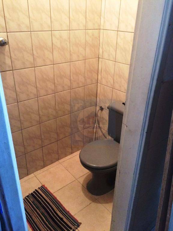 Casa de Condomínio à venda com 3 quartos, 215m² - Foto 28