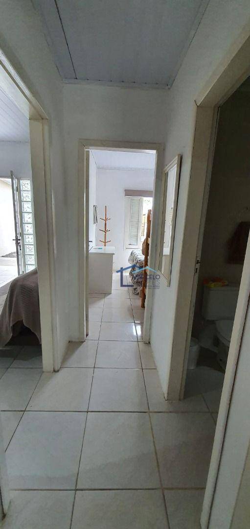 Casa à venda com 4 quartos, 135m² - Foto 9