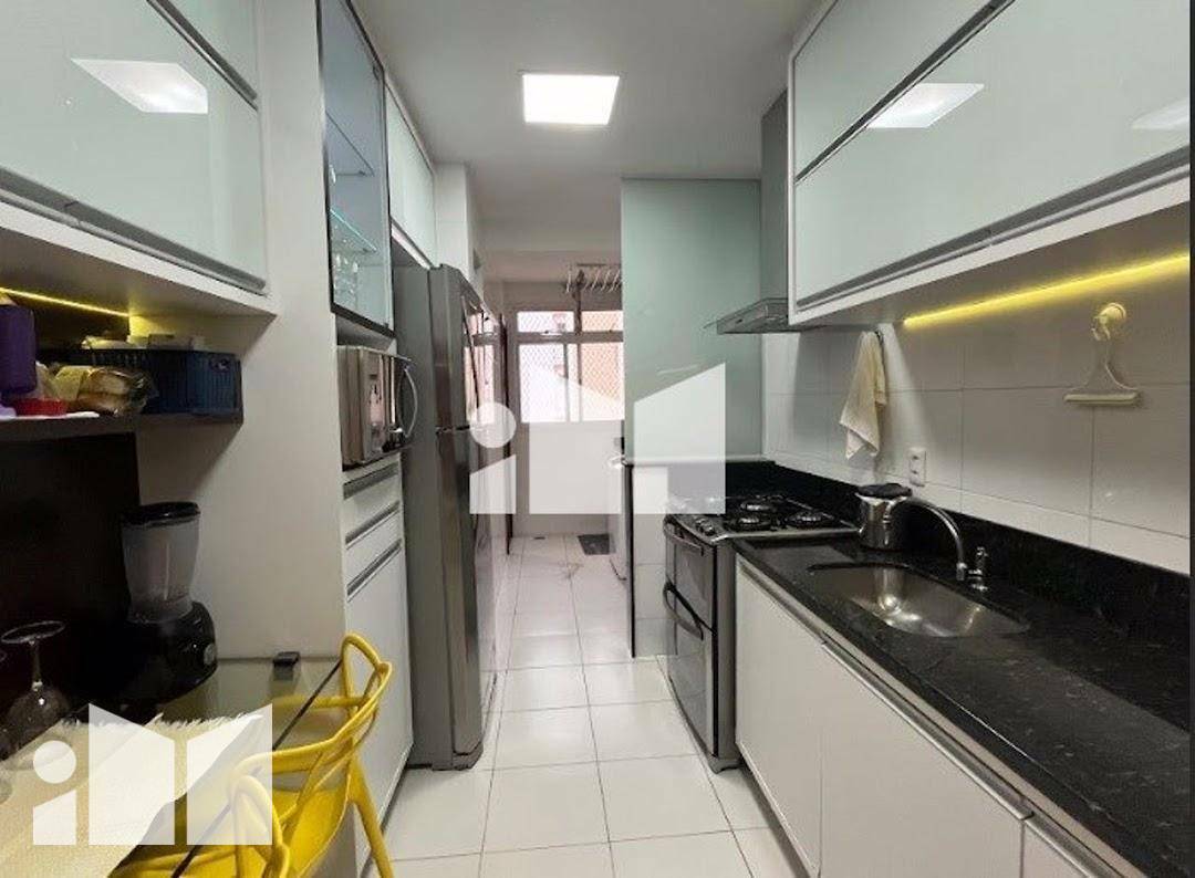 Apartamento à venda com 3 quartos, 120m² - Foto 17