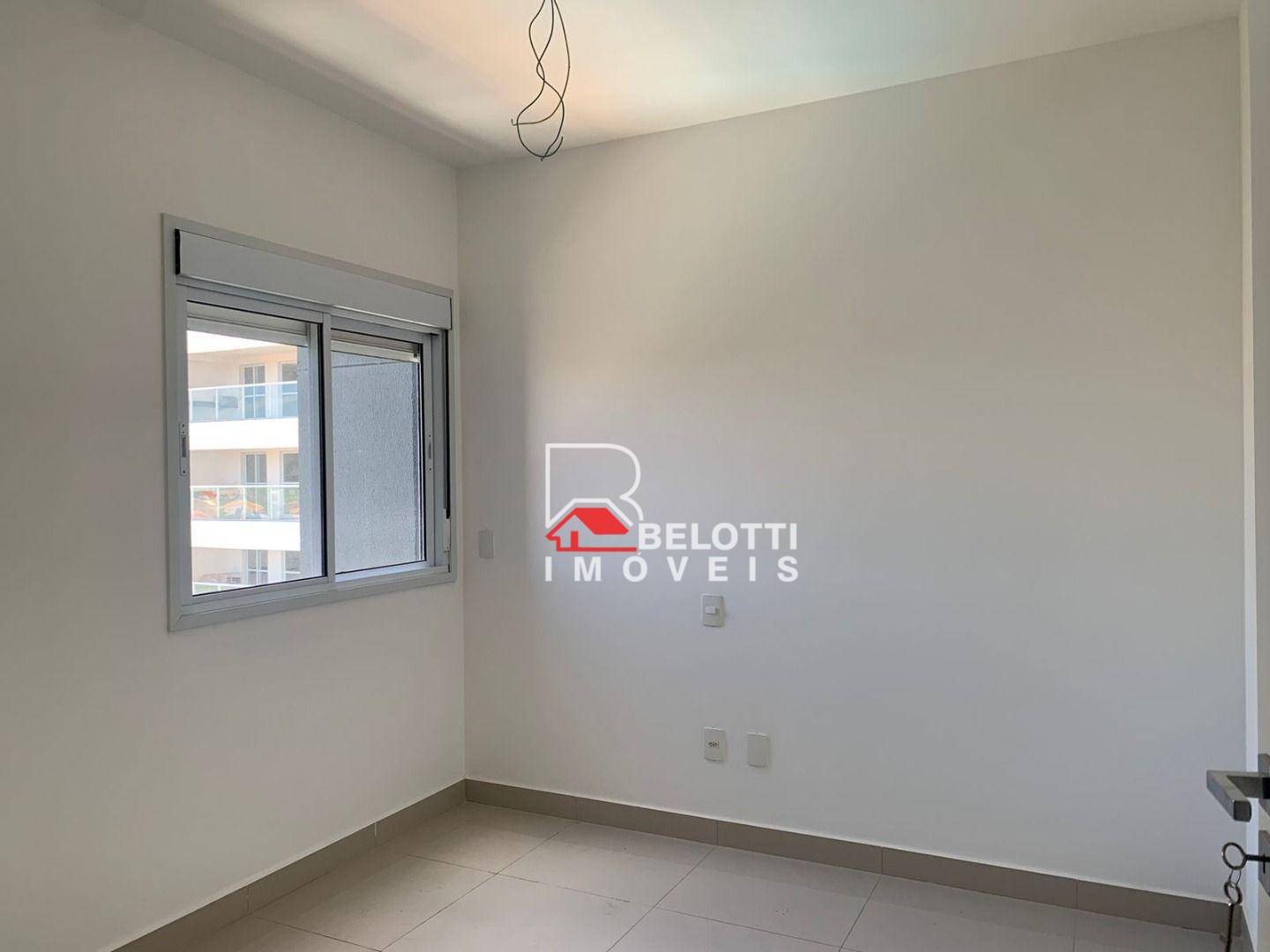 Apartamento para alugar com 4 quartos, 151m² - Foto 5