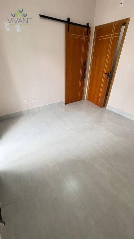 Sobrado à venda com 4 quartos, 200m² - Foto 15