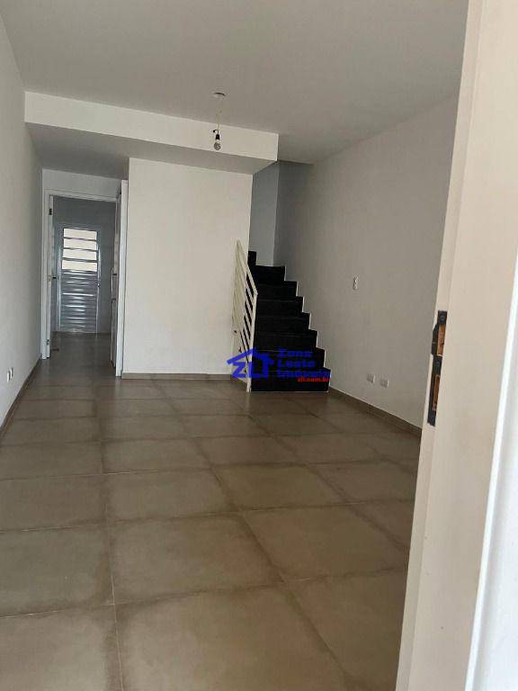 Sobrado à venda com 3 quartos, 170m² - Foto 3