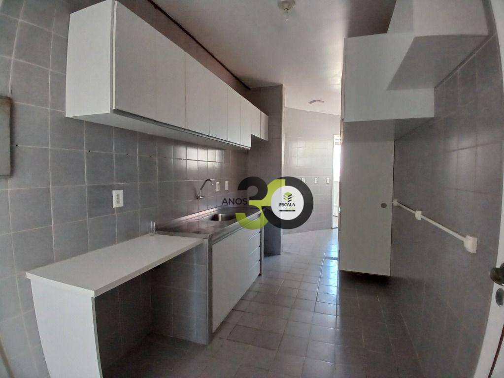 Apartamento para alugar com 3 quartos, 100m² - Foto 16