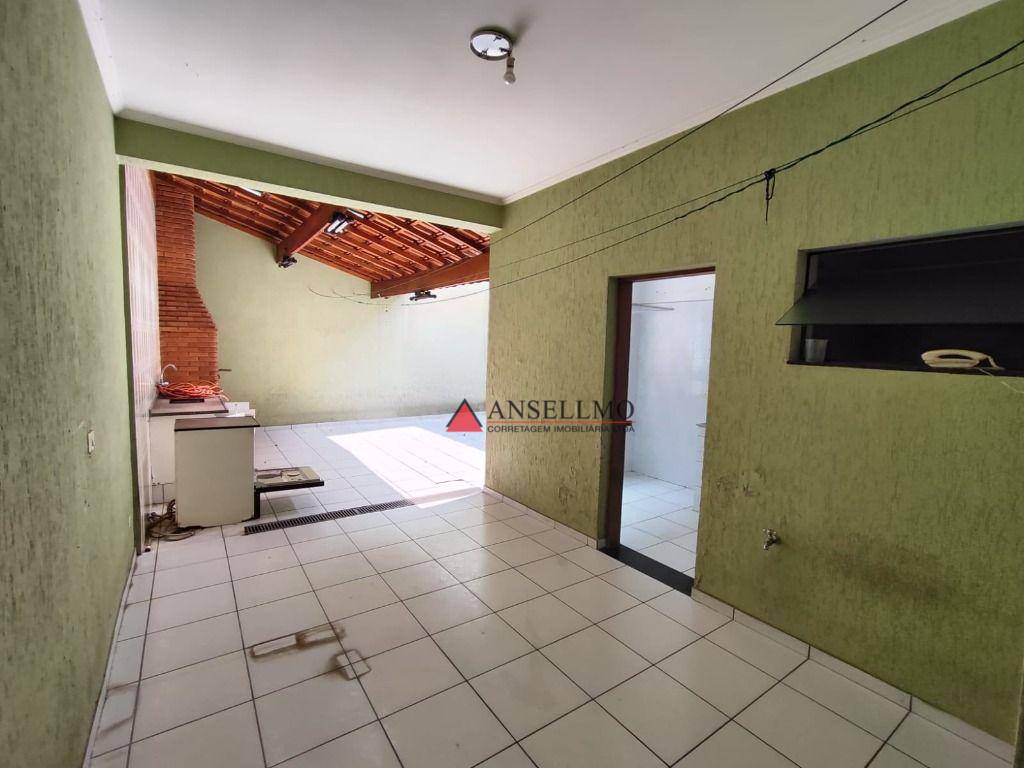 Sobrado para alugar com 4 quartos, 370m² - Foto 14