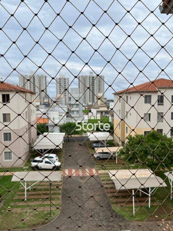 Apartamento à venda com 3 quartos, 50m² - Foto 25