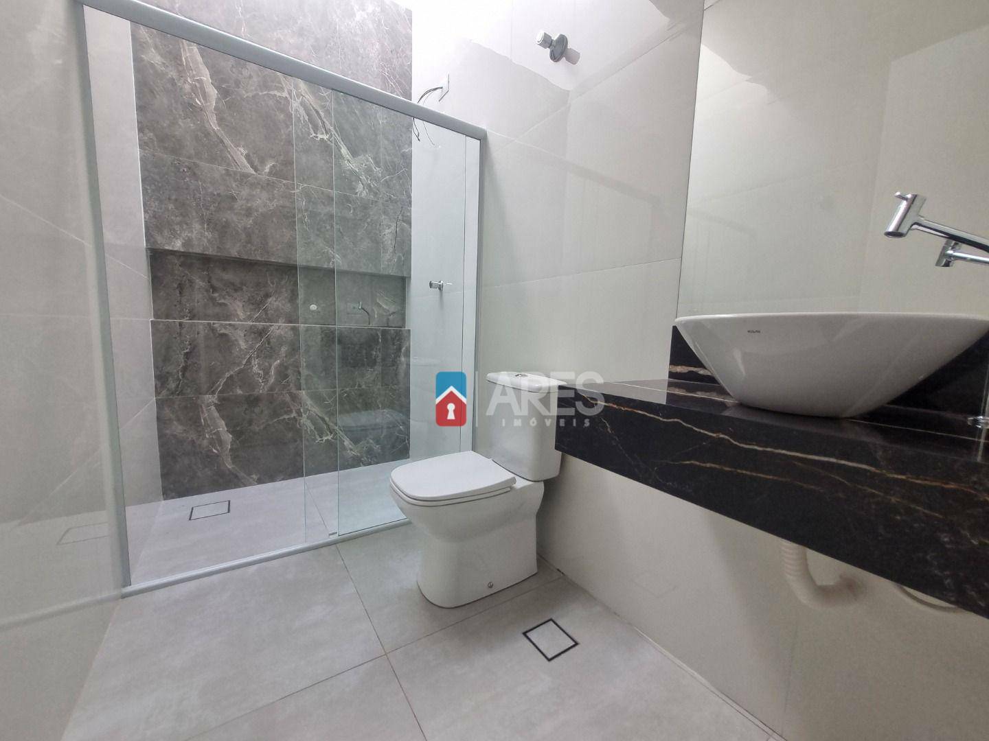 Casa à venda com 3 quartos, 125m² - Foto 14