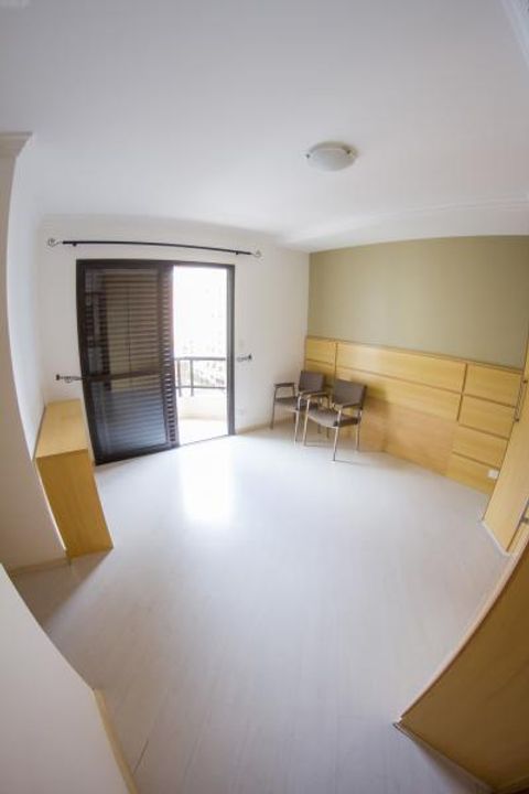 Apartamento à venda com 4 quartos, 140m² - Foto 22