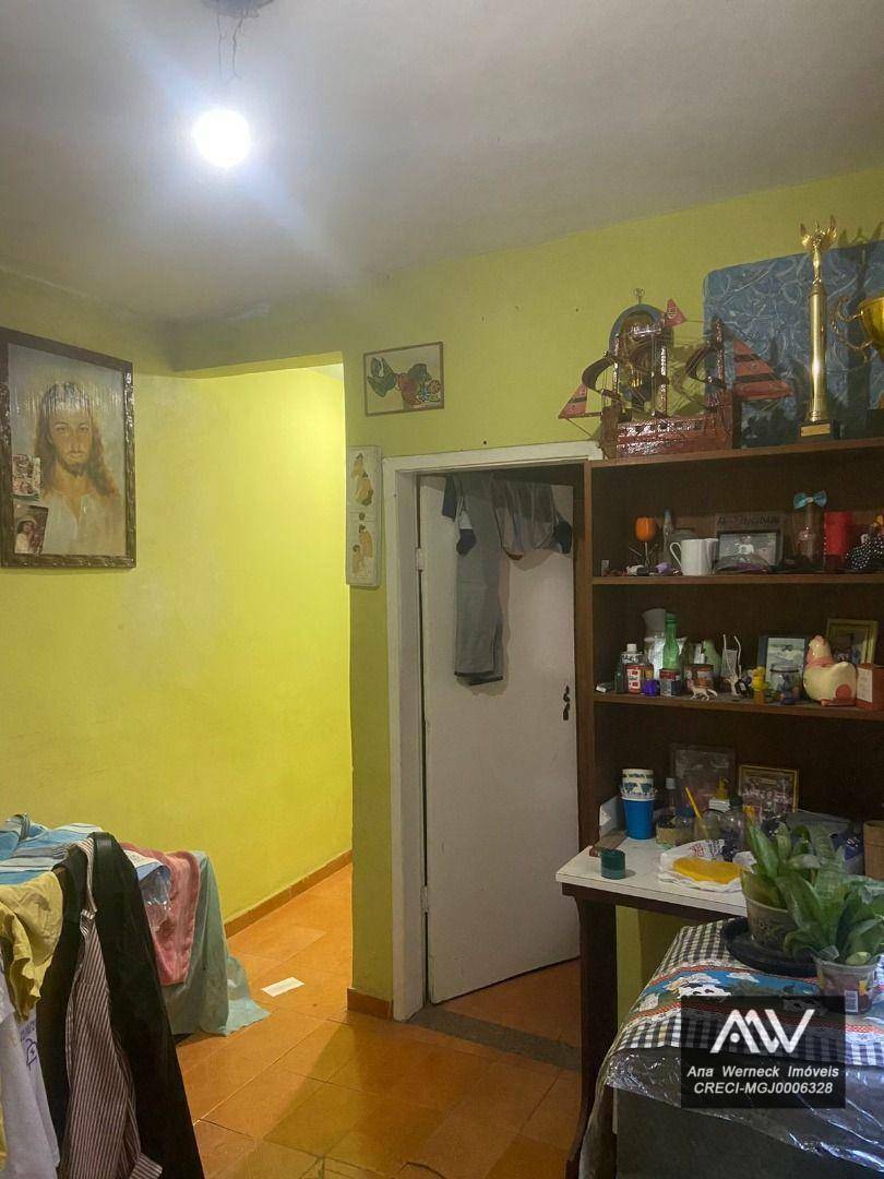 Apartamento à venda com 4 quartos, 90m² - Foto 2