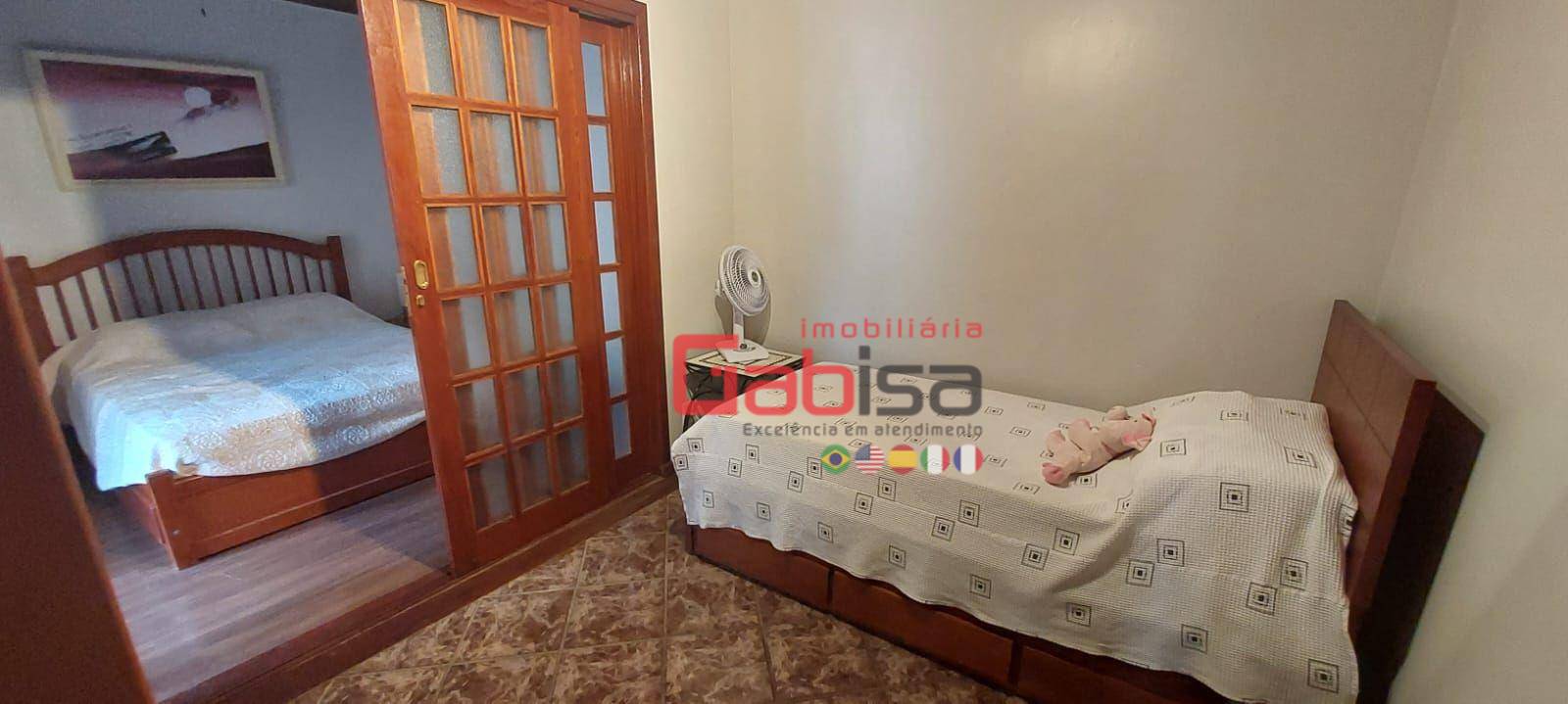 Casa à venda com 5 quartos, 200m² - Foto 16