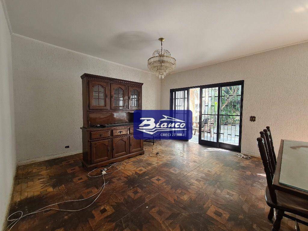 Sobrado à venda com 3 quartos, 800m² - Foto 20