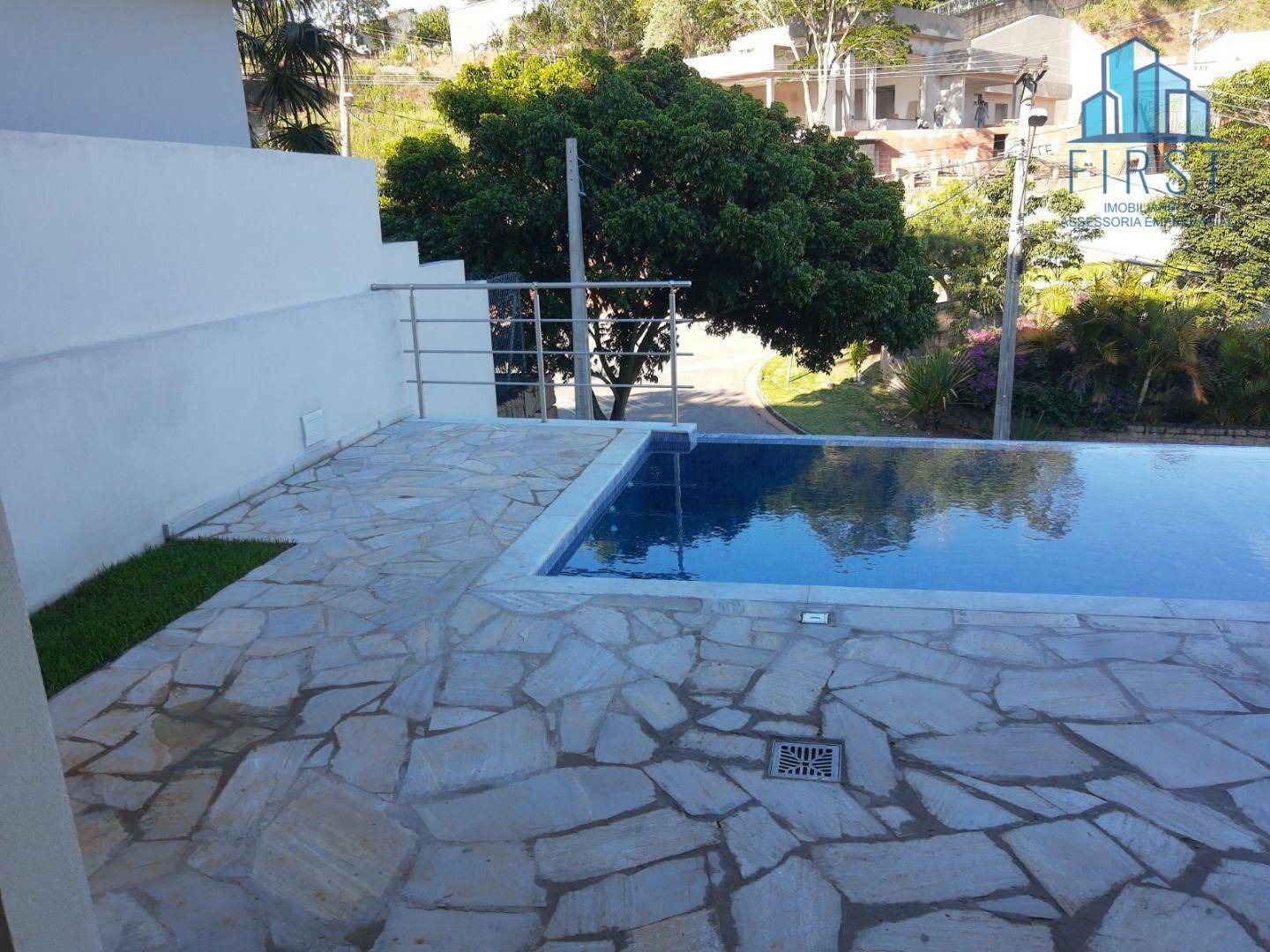 Casa à venda com 3 quartos, 208m² - Foto 18