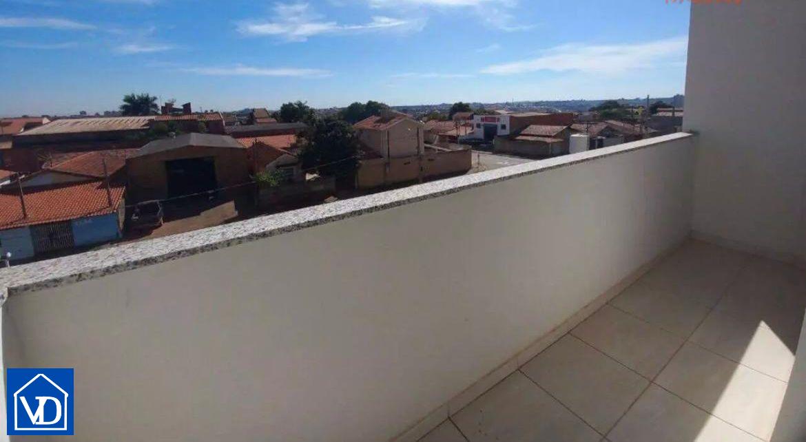 Apartamento à venda com 2 quartos, 67m² - Foto 4