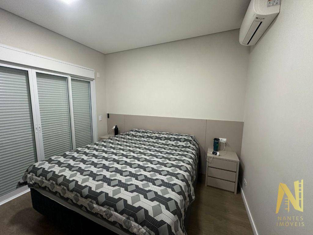 Casa de Condomínio à venda com 4 quartos, 290m² - Foto 28