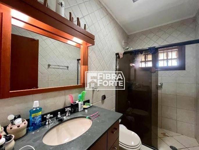 Chácara à venda com 5 quartos, 562m² - Foto 8