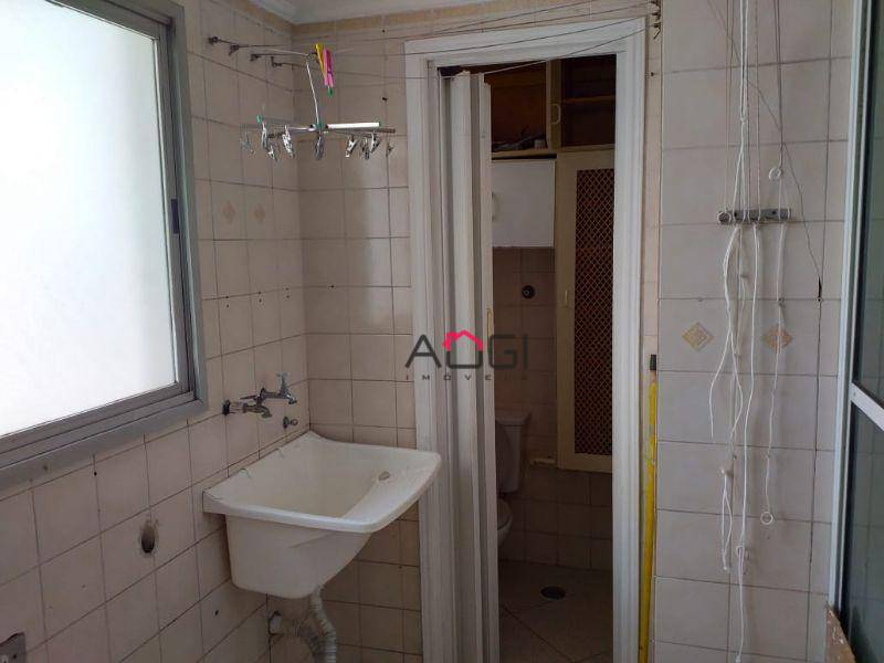 Apartamento à venda com 2 quartos, 64m² - Foto 7