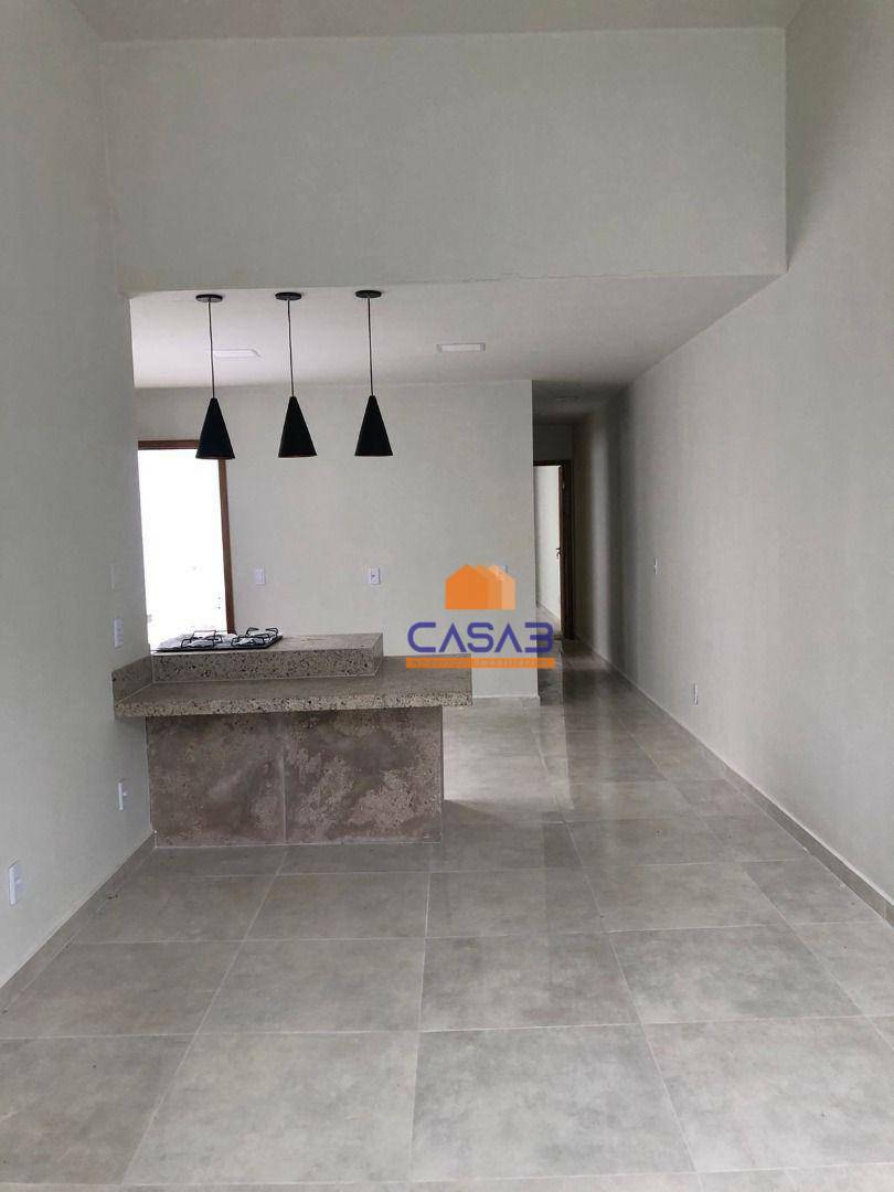 Casa à venda com 2 quartos, 88m² - Foto 6