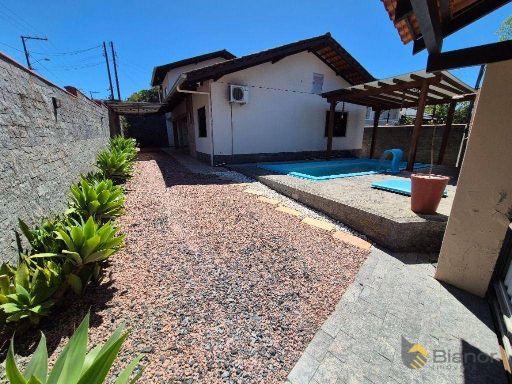 Casa, 3 quartos, 160 m² - Foto 1