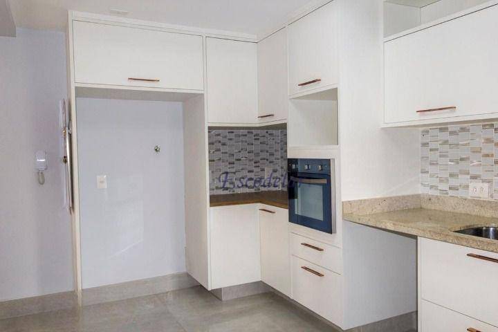 Apartamento à venda com 3 quartos, 180m² - Foto 4